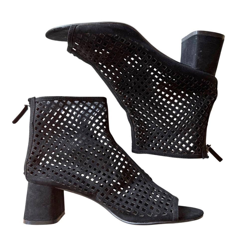 Zara Basic Black Perforated Peep Toe Block Heel Ankle Boots Goth Edgy Modern 10‎